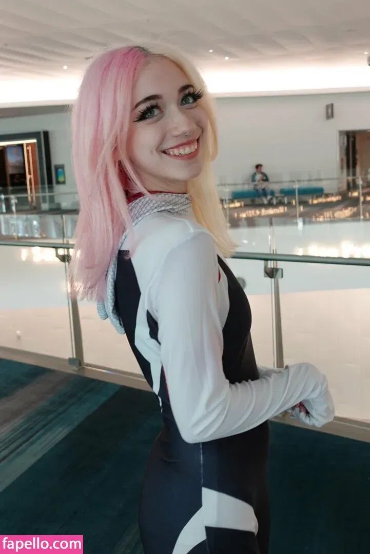 Iluvmeww Onlyfans Photo Gallery 