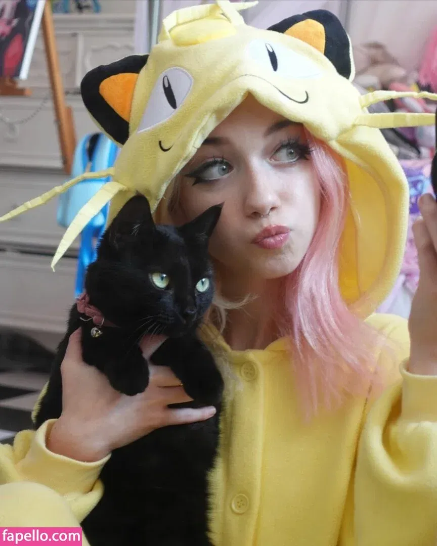 Iluvmeww Onlyfans Photo Gallery 