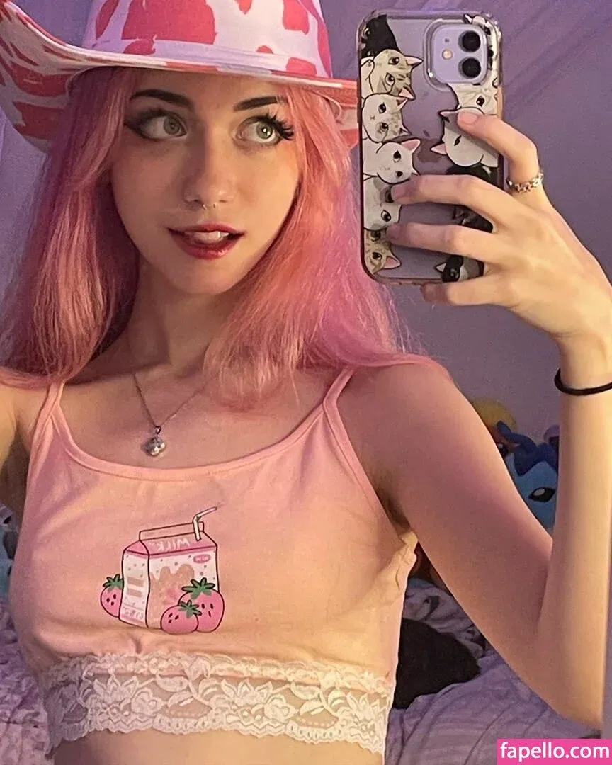 Iluvmeww Onlyfans Photo Gallery 