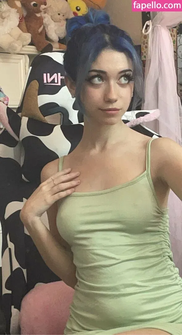 Iluvmeww Onlyfans Photo Gallery 