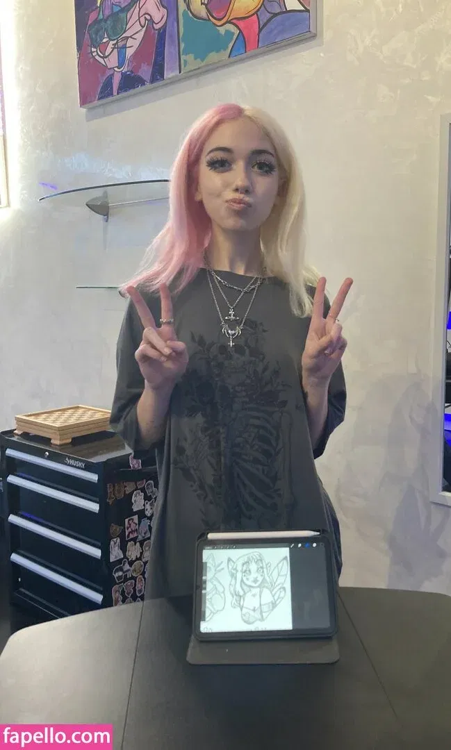 Iluvmeww Onlyfans Photo Gallery 