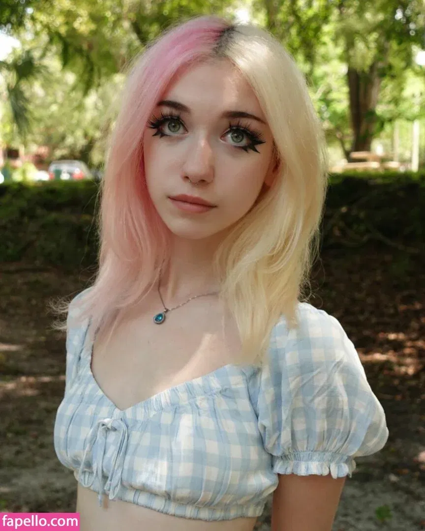 Iluvmeww Onlyfans Photo Gallery 