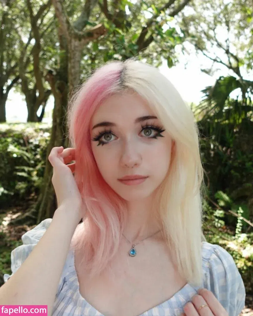 Iluvmeww Onlyfans Photo Gallery 