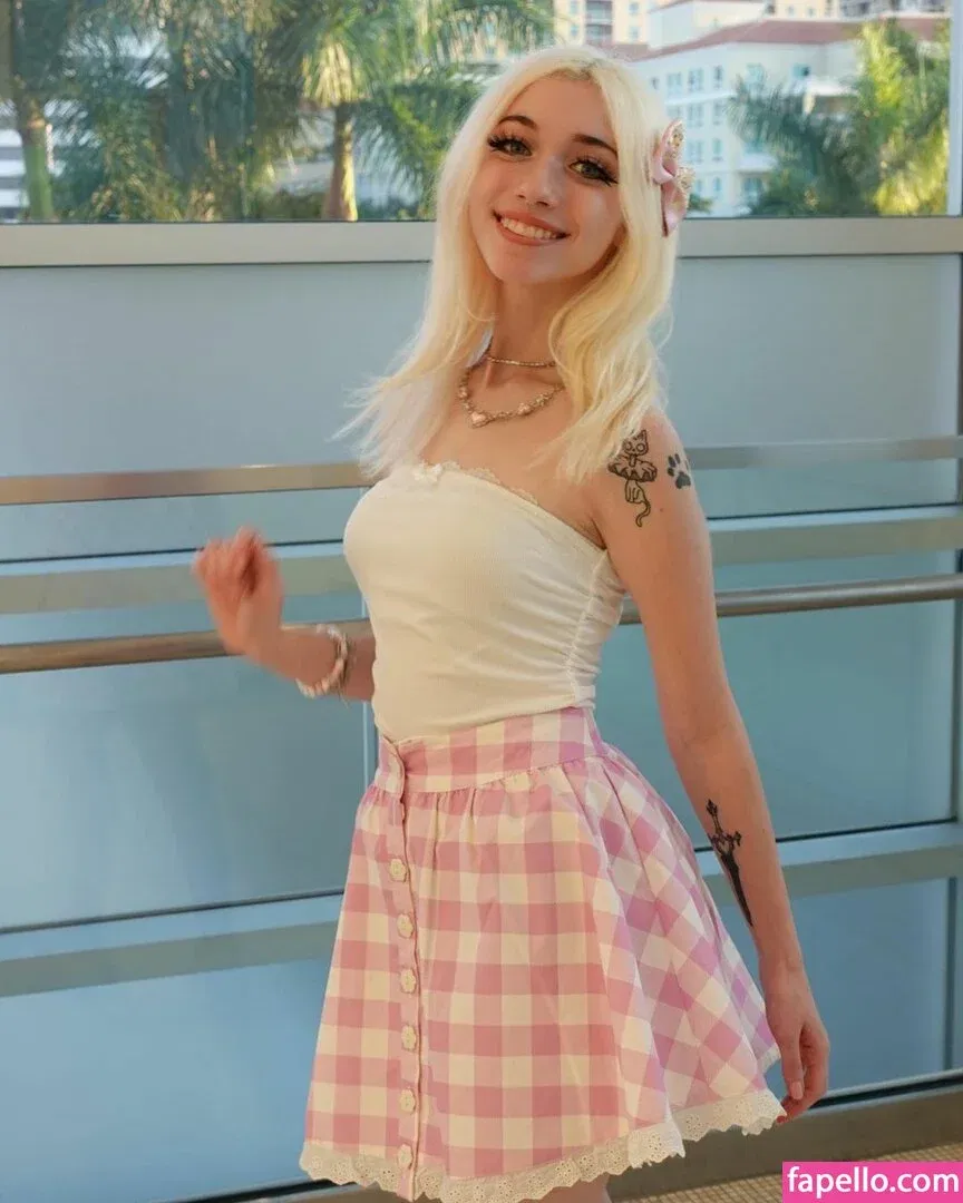 Iluvmeww Onlyfans Photo Gallery 