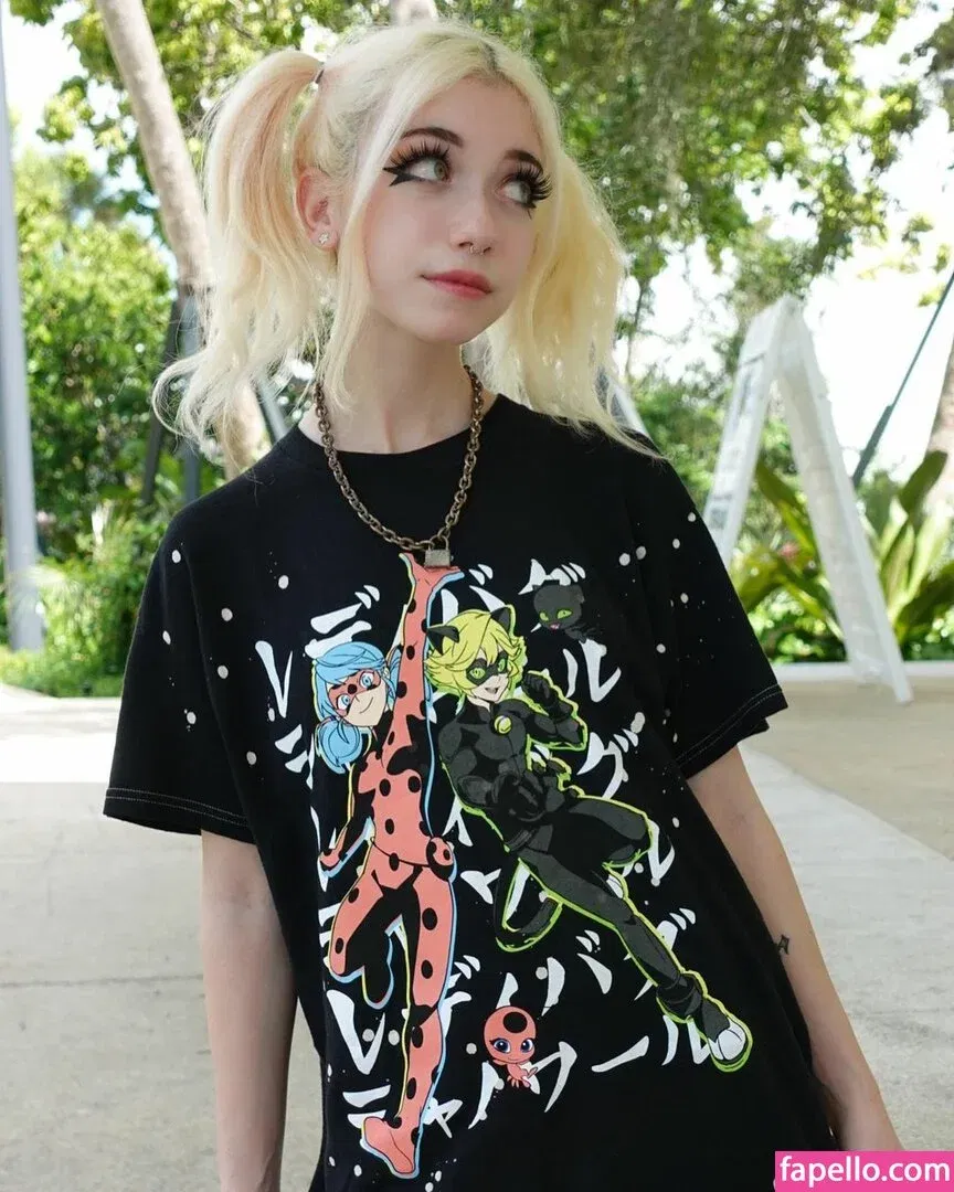 Iluvmeww Onlyfans Photo Gallery 