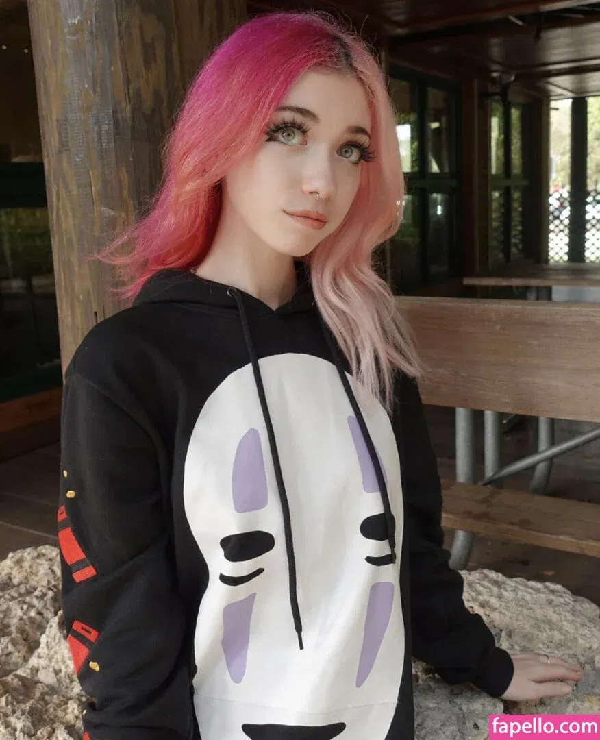 Iluvmeww Onlyfans Photo Gallery 