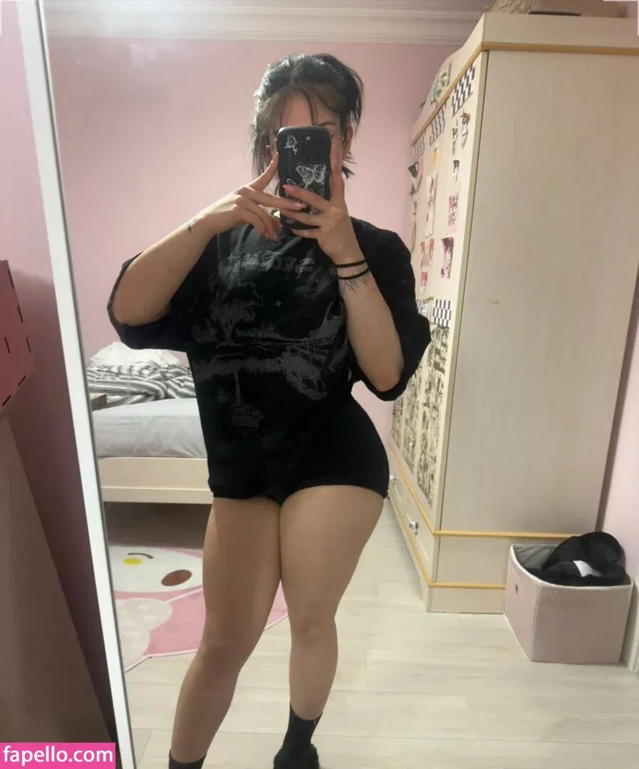 Sudemwah Onlyfans Photo Gallery 