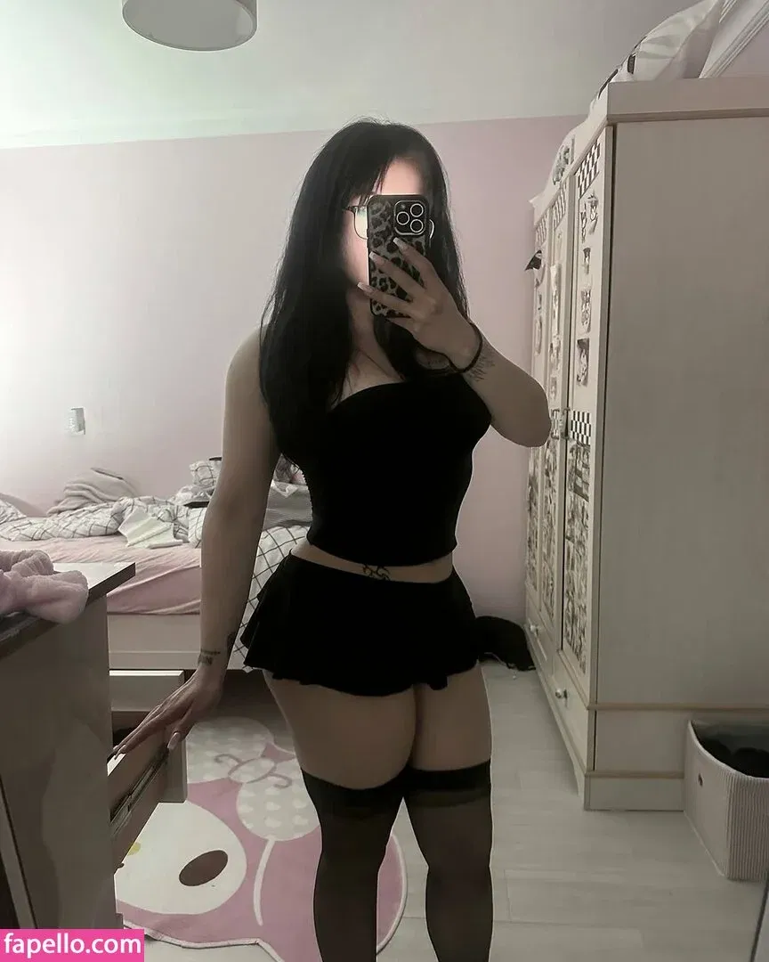 Sudemwah Onlyfans Photo Gallery 