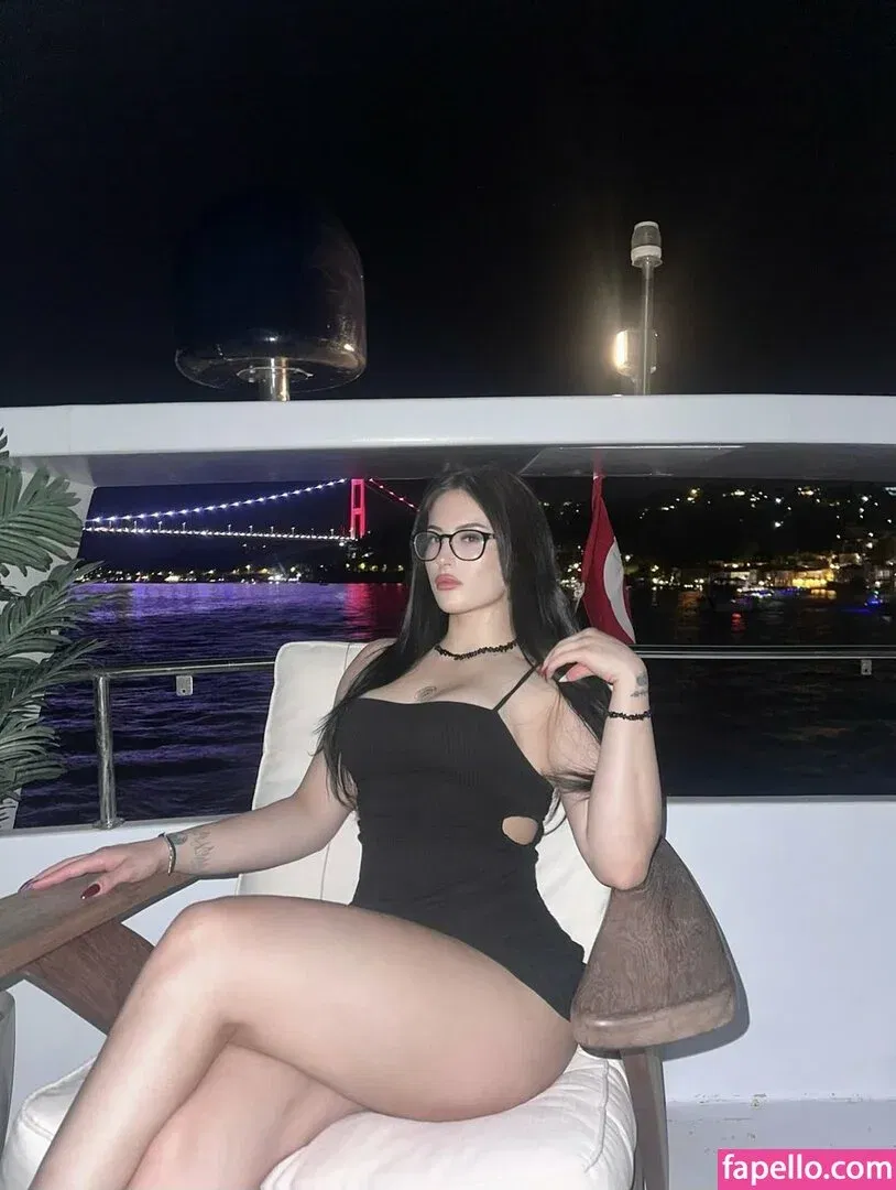 Sudemwah Onlyfans Photo Gallery 