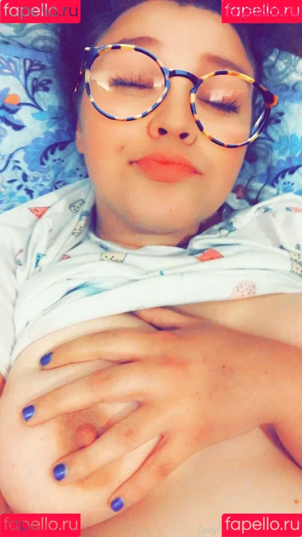 kkb00182 Onlyfans Photo Gallery 