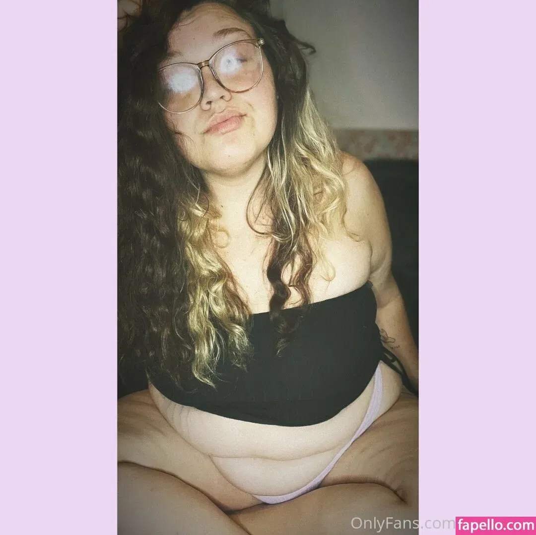 kkb00182 Onlyfans Photo Gallery 