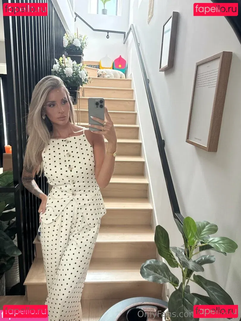 Ya.Malb Onlyfans Photo Gallery 