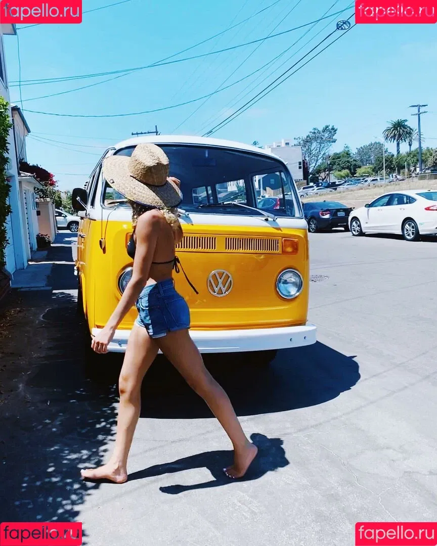HannaH Onlyfans Photo Gallery 