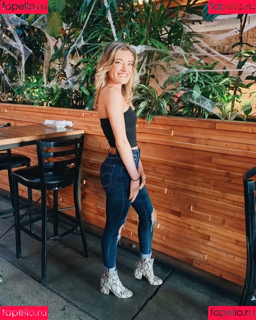 HannaH Onlyfans Photo Gallery 