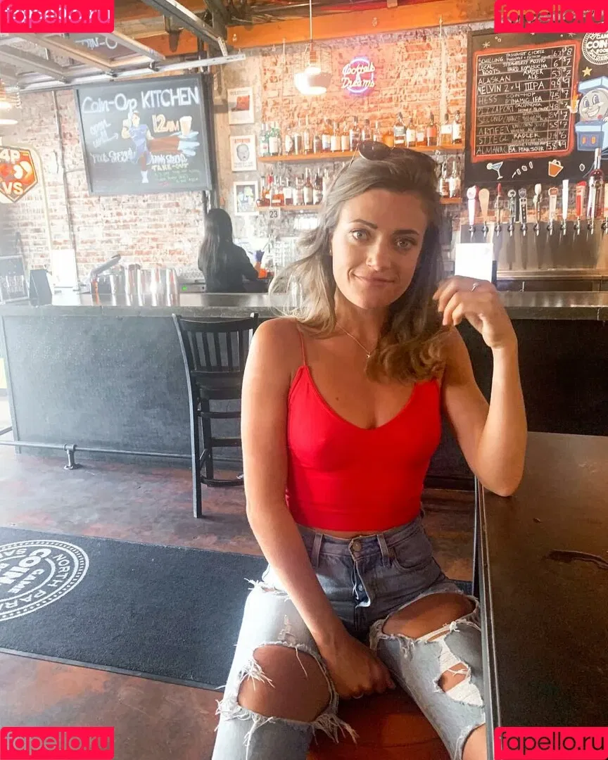 HannaH Onlyfans Photo Gallery 