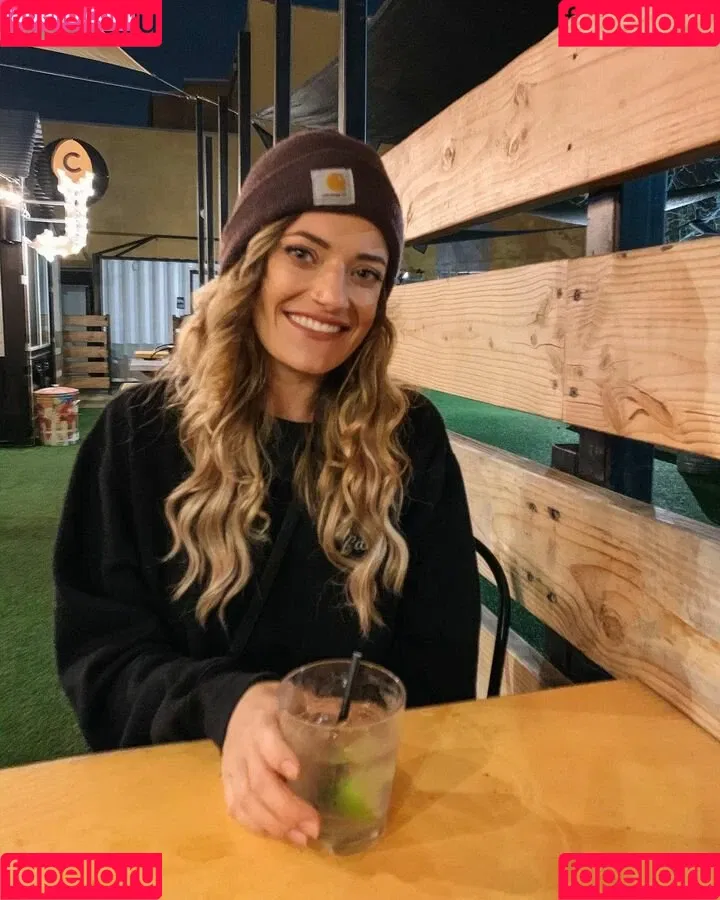 HannaH Onlyfans Photo Gallery 
