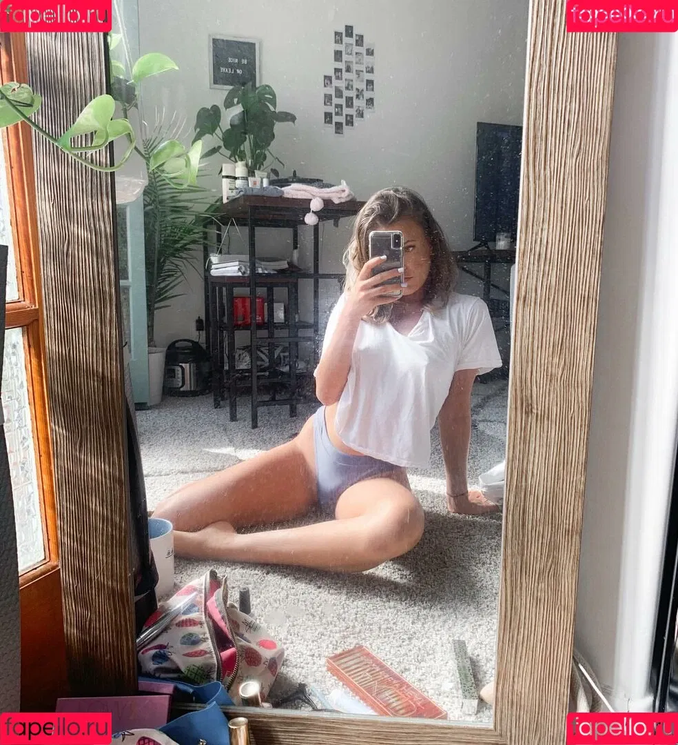 HannaH Onlyfans Photo Gallery 