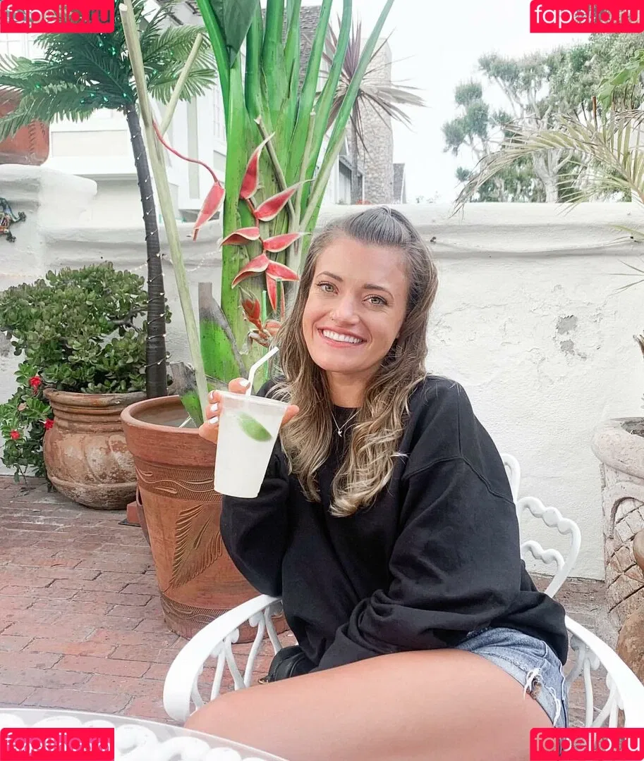 HannaH Onlyfans Photo Gallery 