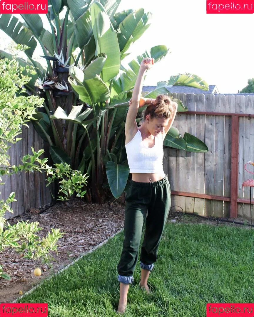 HannaH Onlyfans Photo Gallery 