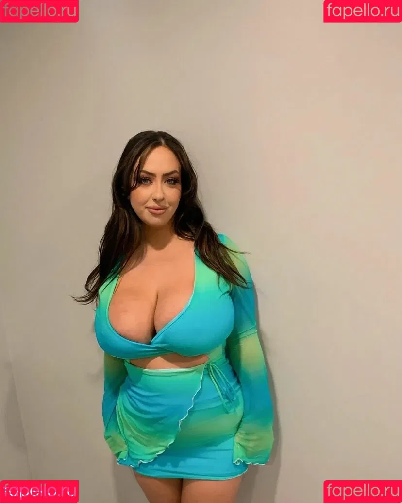 HannaH Onlyfans Photo Gallery 