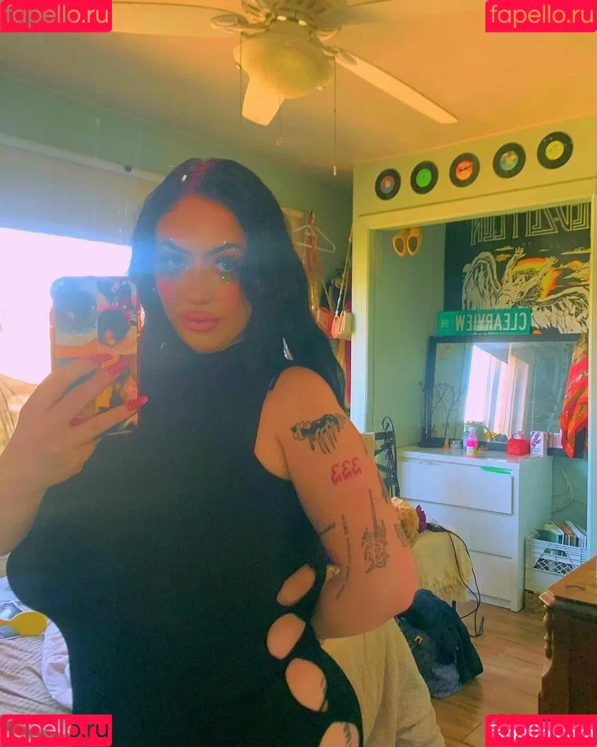 HannaH Onlyfans Photo Gallery 