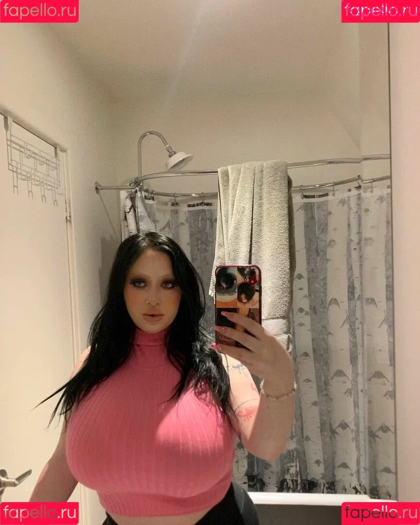 HannaH Onlyfans Photo Gallery 