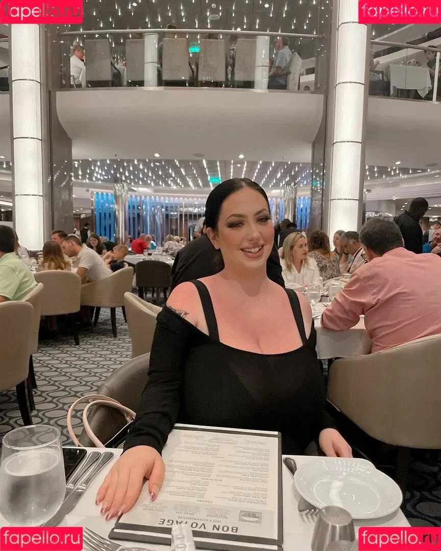 HannaH Onlyfans Photo Gallery 