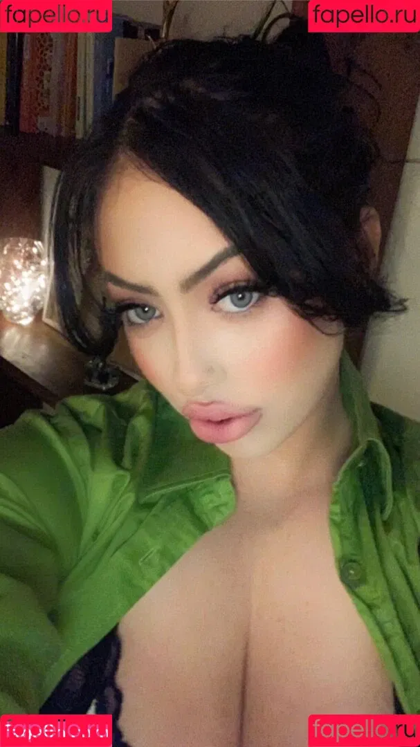 HannaH Onlyfans Photo Gallery 