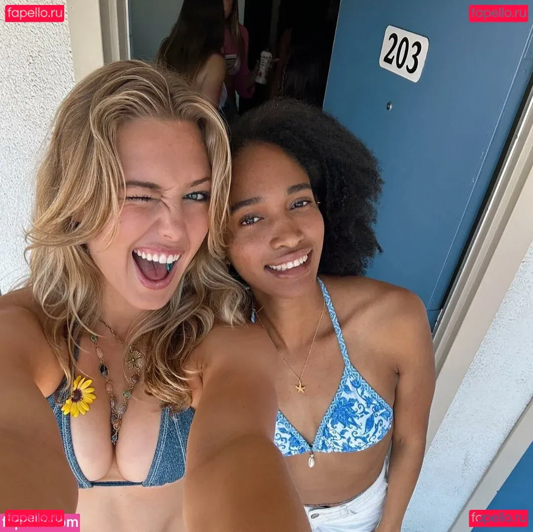 HannaH Onlyfans Photo Gallery 