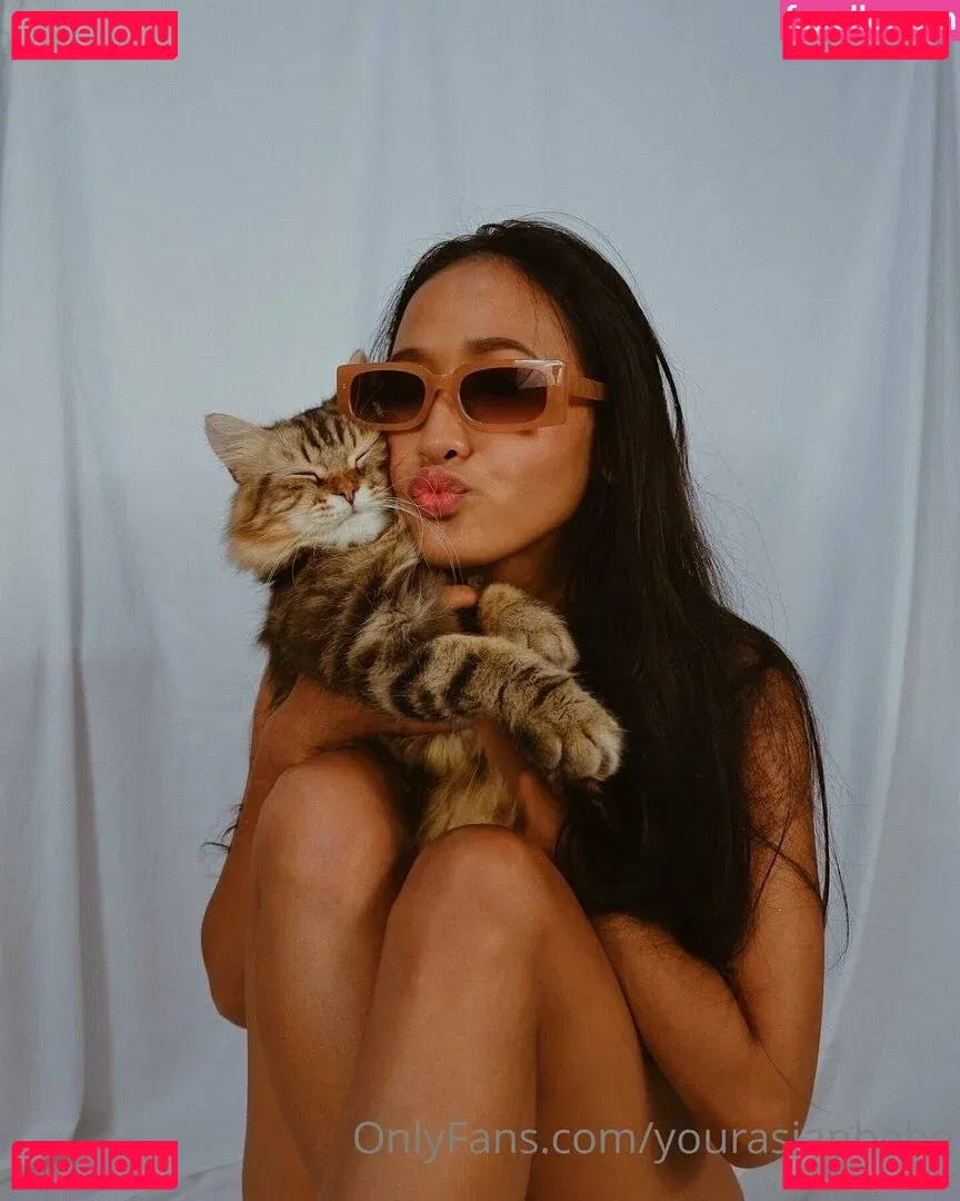 yourasianbebe Onlyfans Photo Gallery 