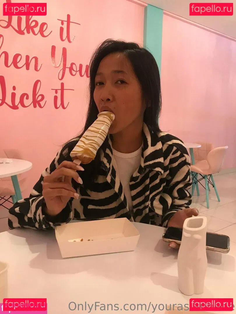 yourasianbebe Onlyfans Photo Gallery 