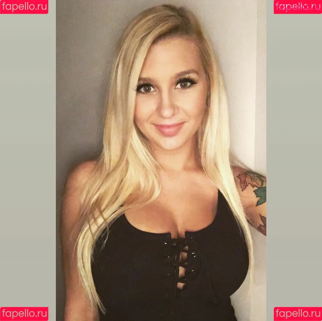 Autumn Moretti Onlyfans Photo Gallery 