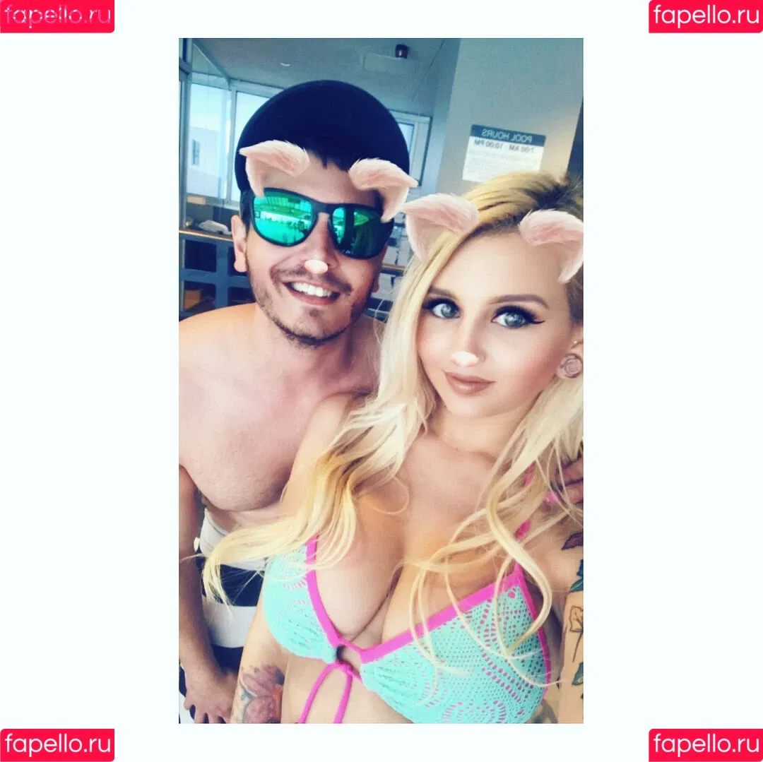 Autumn Moretti Onlyfans Photo Gallery 