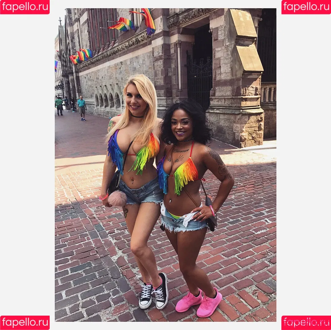 Autumn Moretti Onlyfans Photo Gallery 