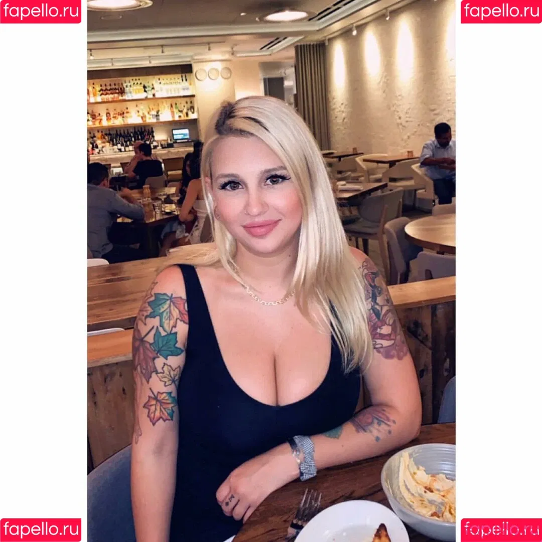Autumn Moretti Onlyfans Photo Gallery 
