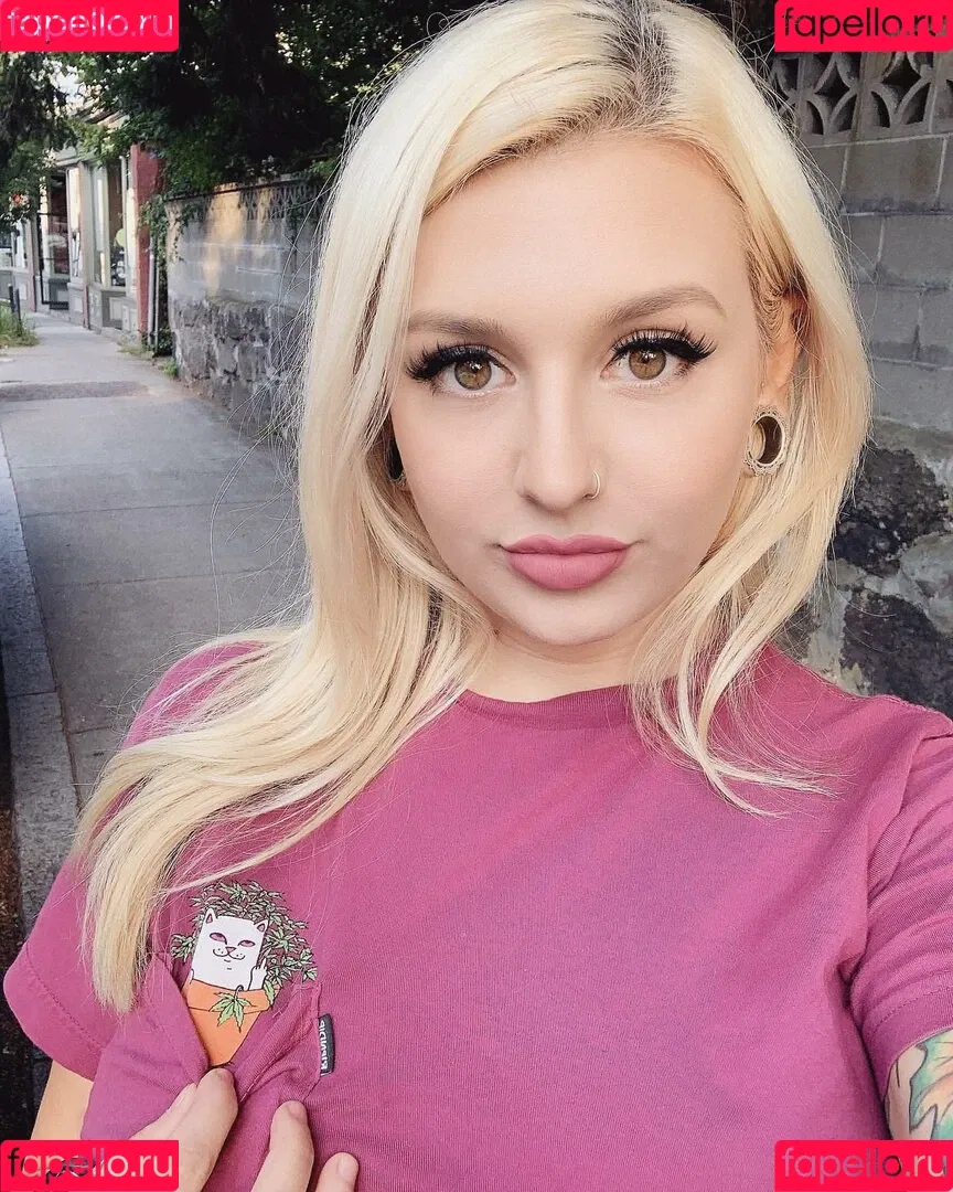 Autumn Moretti Onlyfans Photo Gallery 