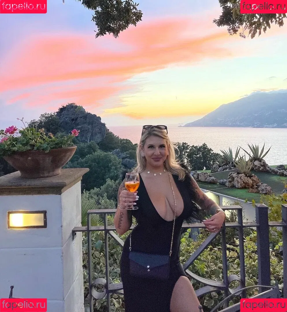 Autumn Moretti Onlyfans Photo Gallery 
