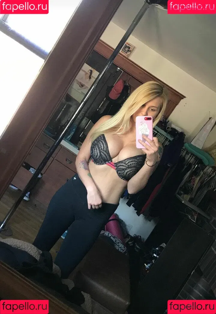 Autumn Moretti Onlyfans Photo Gallery 