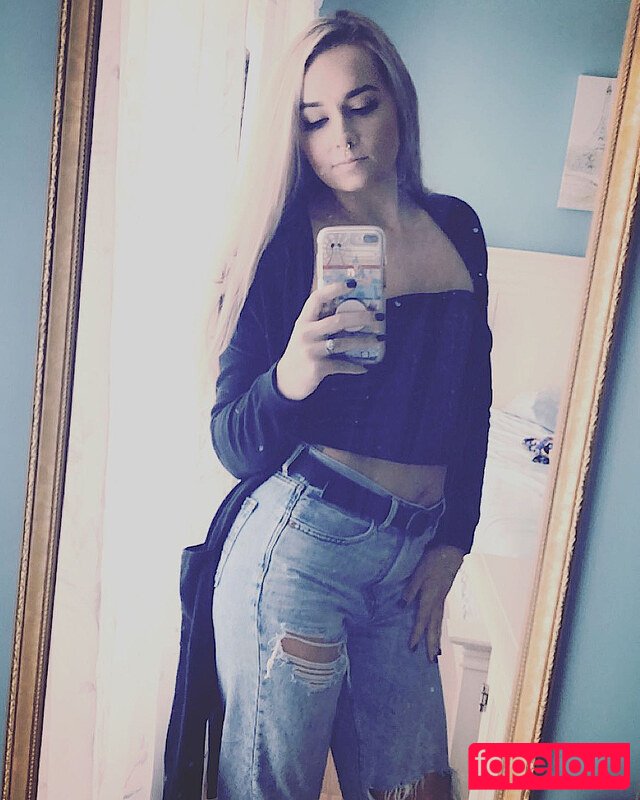 LiteWeight Gaming Nude Onlyfans Photo 5