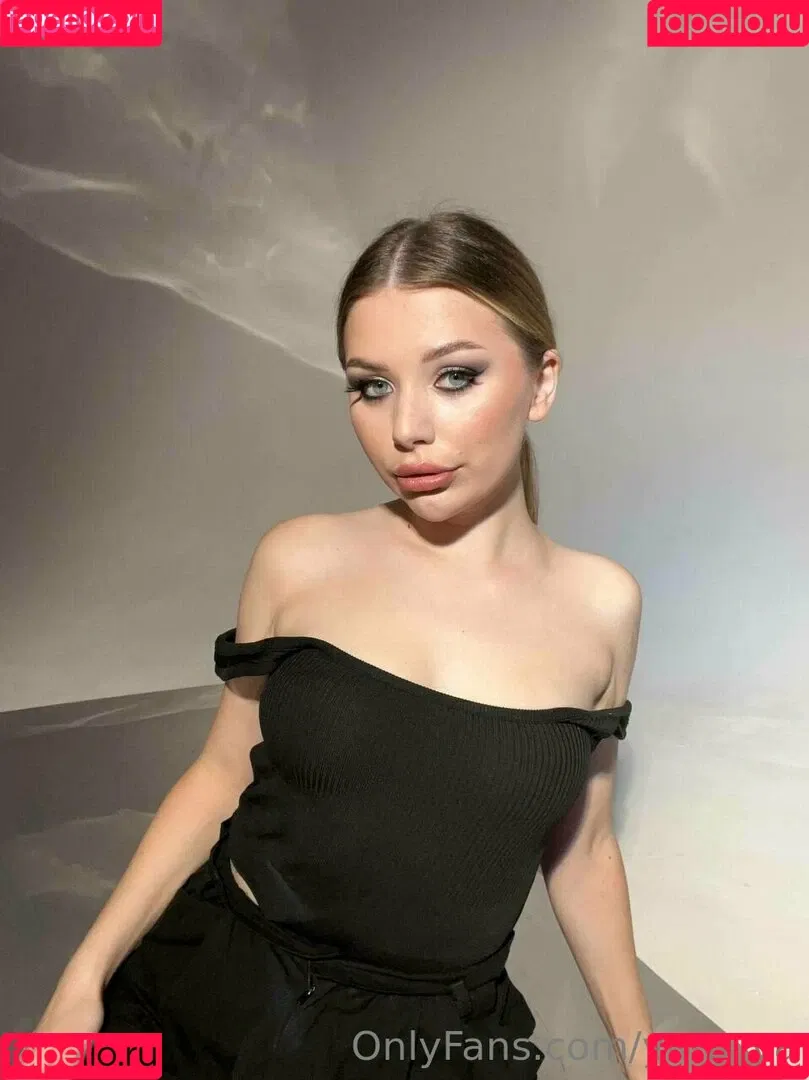 yara_ya Onlyfans Photo Gallery 