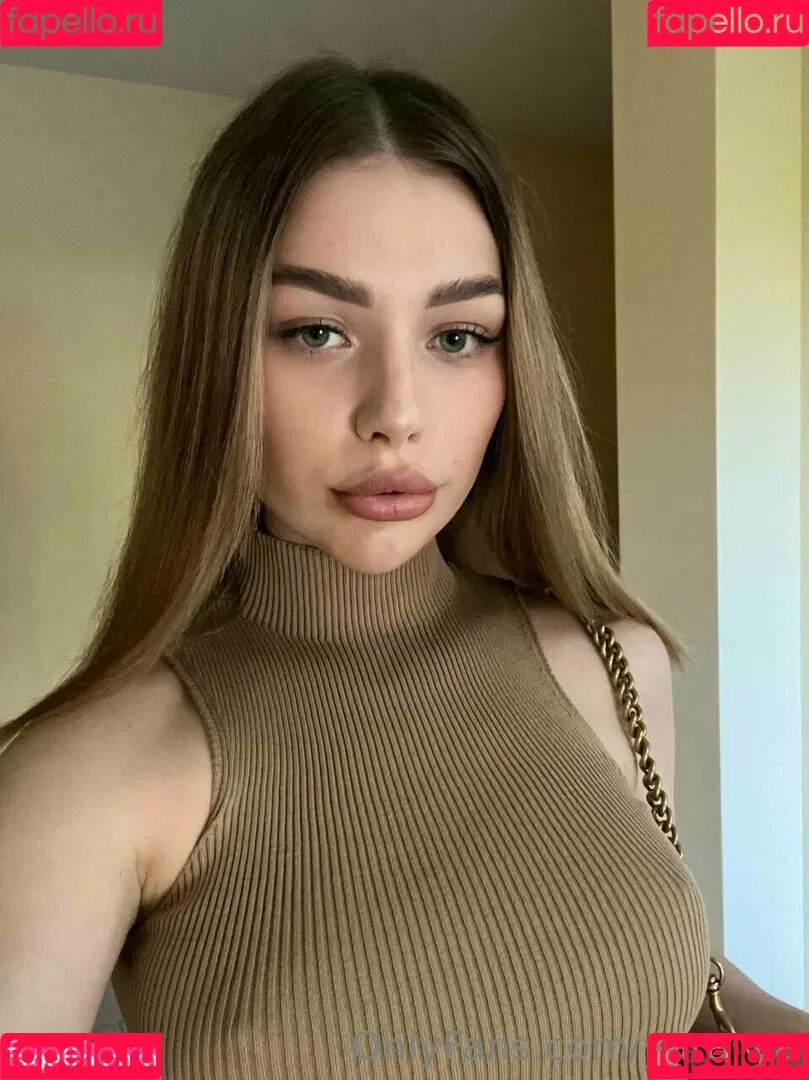 yara_ya Onlyfans Photo Gallery 