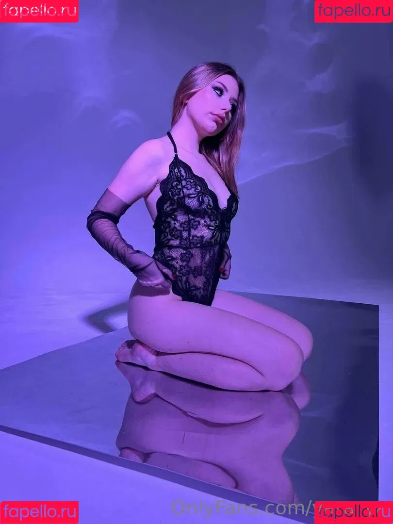 yara_ya Onlyfans Photo Gallery 