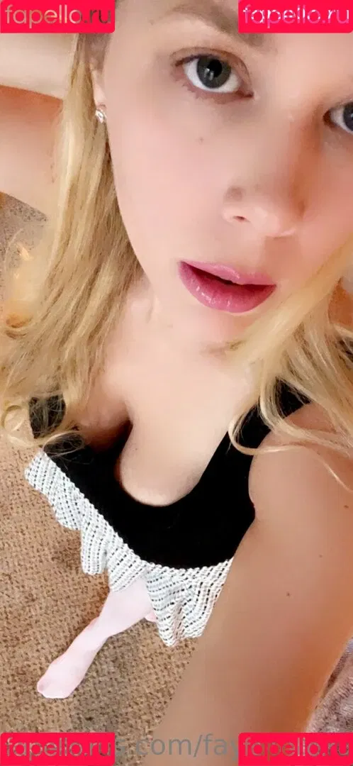fayelinaplays Onlyfans Photo Gallery 
