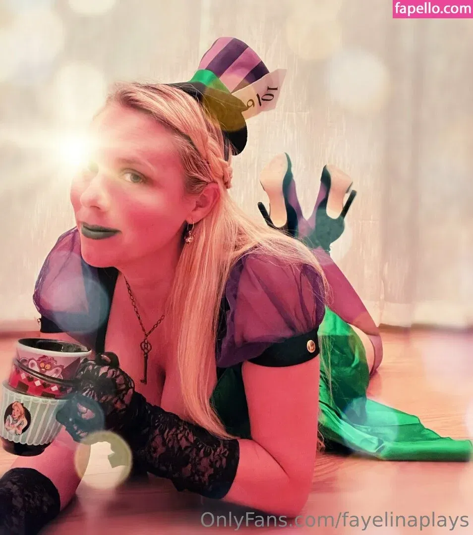 fayelinaplays Onlyfans Photo Gallery 