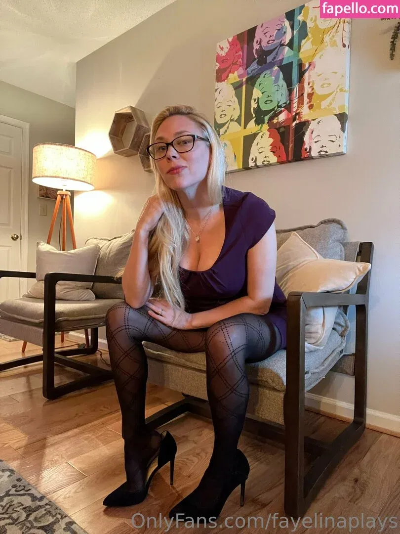 fayelinaplays Onlyfans Photo Gallery 