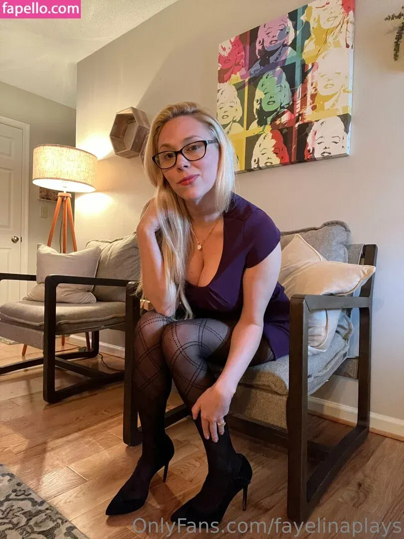 fayelinaplays Onlyfans Photo Gallery 