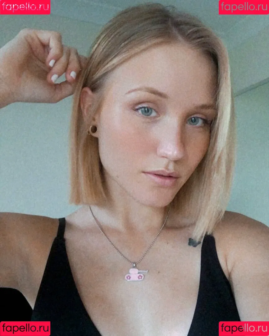 QAEKZ Onlyfans Photo Gallery 