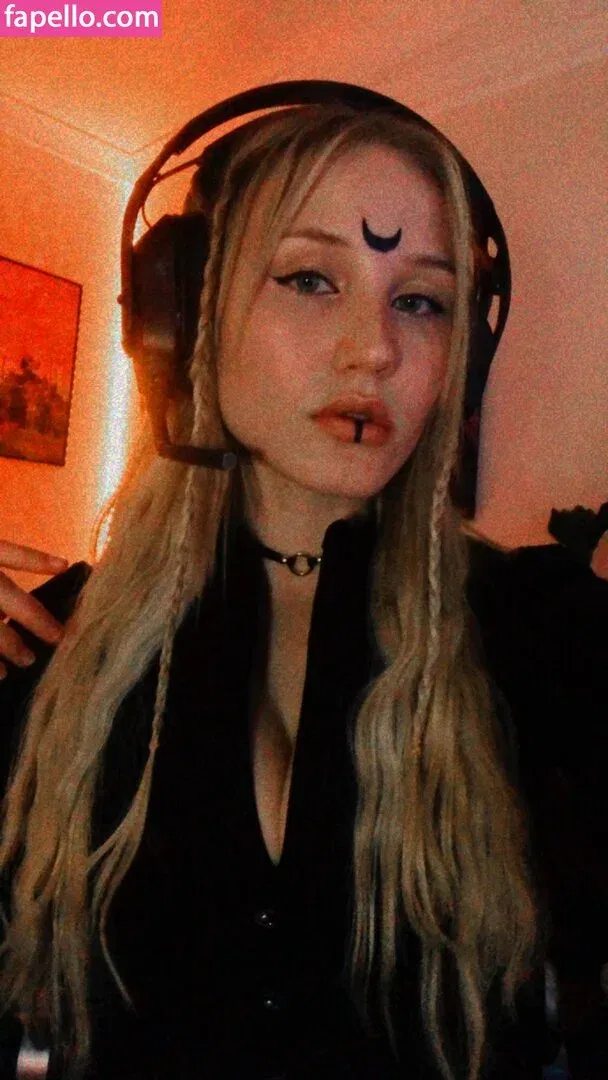 QAEKZ Onlyfans Photo Gallery 