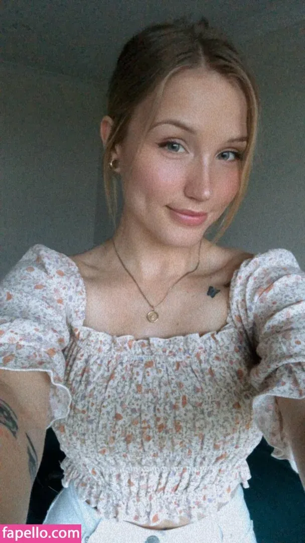 QAEKZ Onlyfans Photo Gallery 