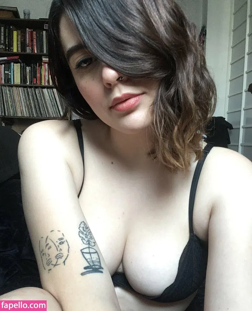 Carrenopol Onlyfans Photo Gallery 